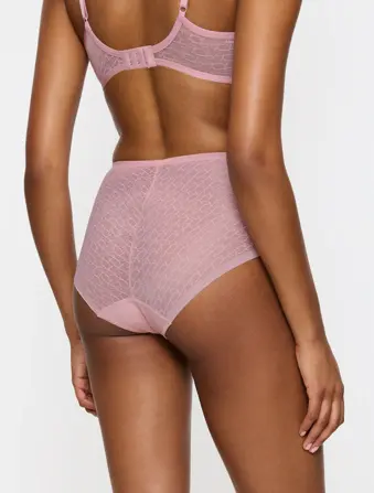 TRIUMPH SIGNATURE SHEER