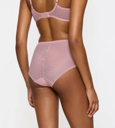 TRIUMPH SIGNATURE SHEER