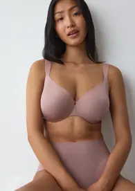 BMU ILLUSION CURVE