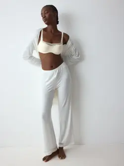 BODY MAKE-UP ILLUSION LACE
