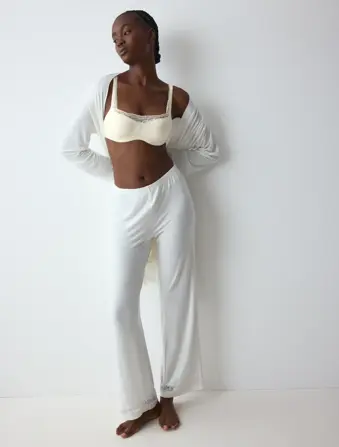 BODY MAKE-UP ILLUSION LACE