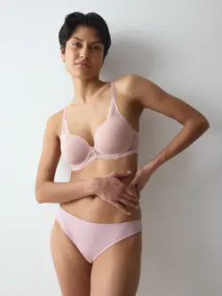 PRETTY MODAL