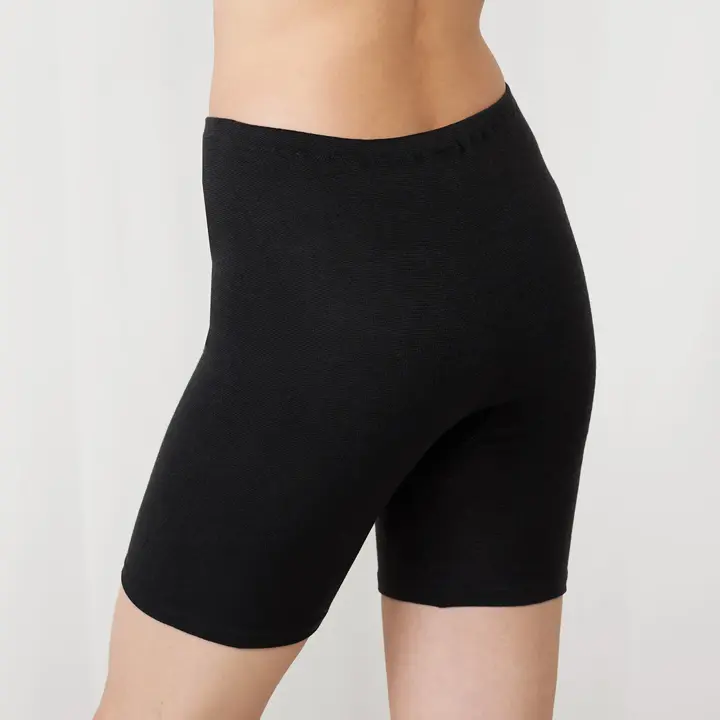 【SALE】あったかフィットインナー5370 5分丈ボトム, ブラック, model image number 2