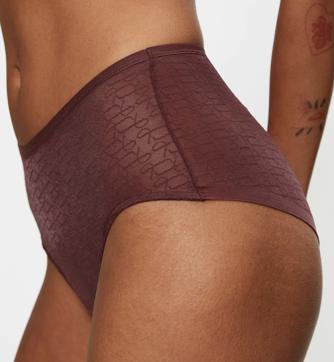 TRIUMPH SIGNATURE SHEER