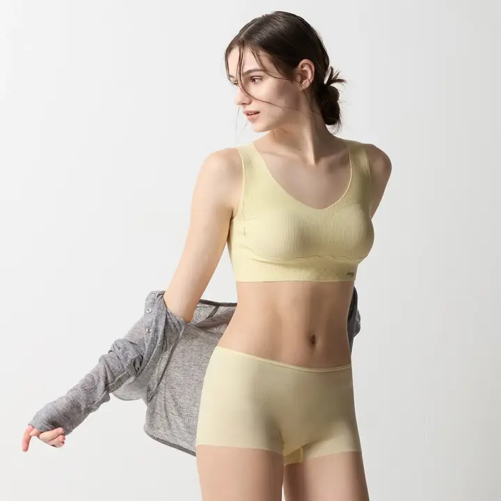 スロギー ゼロフィール ハーフトップ ナイトブラ, イエロー, model image number 1