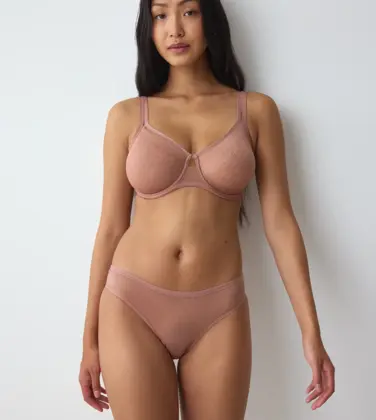 TRIUMPH SIGNATURE SHEER