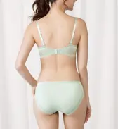 【SALE】天使のブラ(R) 魔法のハリ感597 ノンワイヤーブラジャー, グリーン, model image number 2