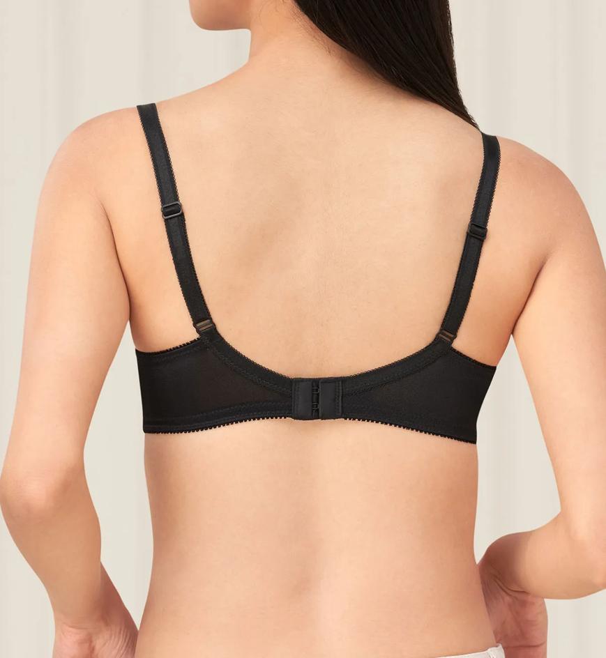 Triumph Form \u0026 Beauty Wired Padded Bra - Black - Wired