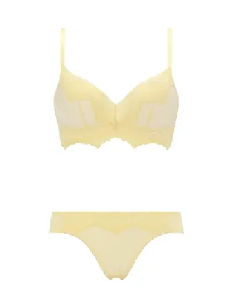 Daily Plus らくふわノンワイヤー ブラ＆ショーツセット