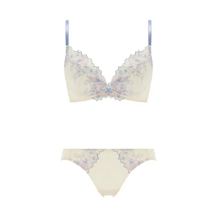Daily AMOSTYLE デコルテビューティーブラ ブラ＆ショーツセット フローラルハーモニー, ホワイト, product image number 1
