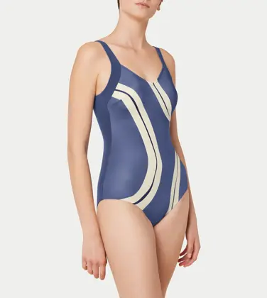 SUMMER ALLURE