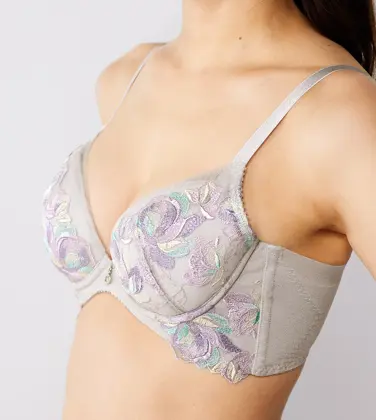 レッドレーベル バイ トリンプ0119 ブラジャー