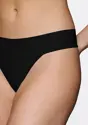 BODY MAKE-UP ILLUSION