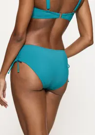 SUMMER ALLURE
