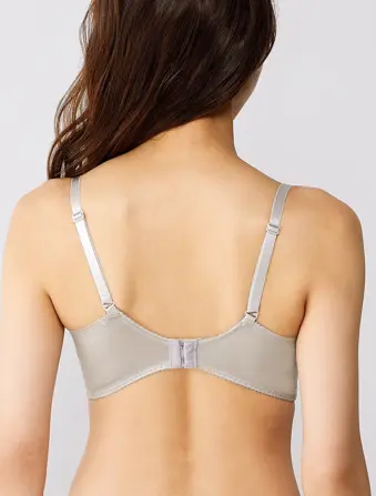 レッドレーベル バイ トリンプ0119 ブラジャー
