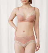 【SALE】トリンプ プレミアム ゴールドレーベル4002 ブラジャー(パッドなし), ベージュ, model image number 1