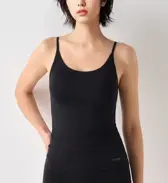 スロギー フリー オールラウンド カップ付きキャミソール, ブラック, model image number 0
