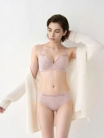 ゴールドレーベル バイ トリンプ4009 ブラジャー(パッドなし)