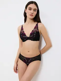 SENSUAL SPOTLIGHT