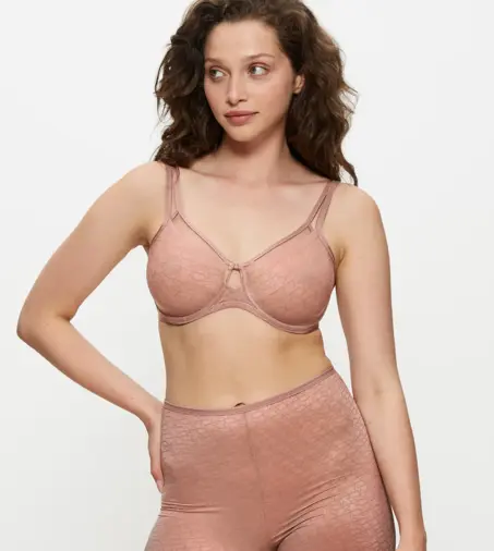 TRIUMPH SIGNATURE SHEER