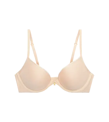 BODY MAKE-UP ESSENTIALS