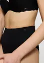 TRIUMPH SOFT SCULPT