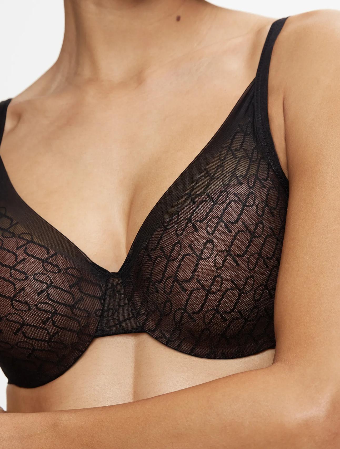 TRIUMPH SIGNATURE SHEER