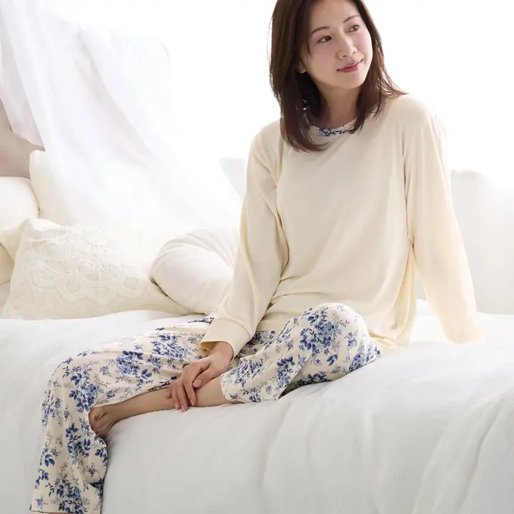 リラックスジャージーパジャマ, ホワイト, model image number 0