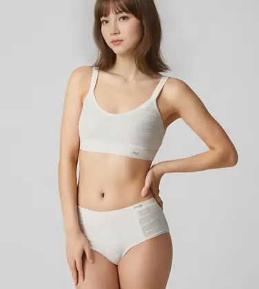 スロギー フリー オールラウンド レース カップ付きハーフトップ