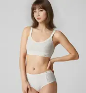 スロギー フリー オールラウンド レース カップ付きハーフトップ, ホワイト, model image number 1