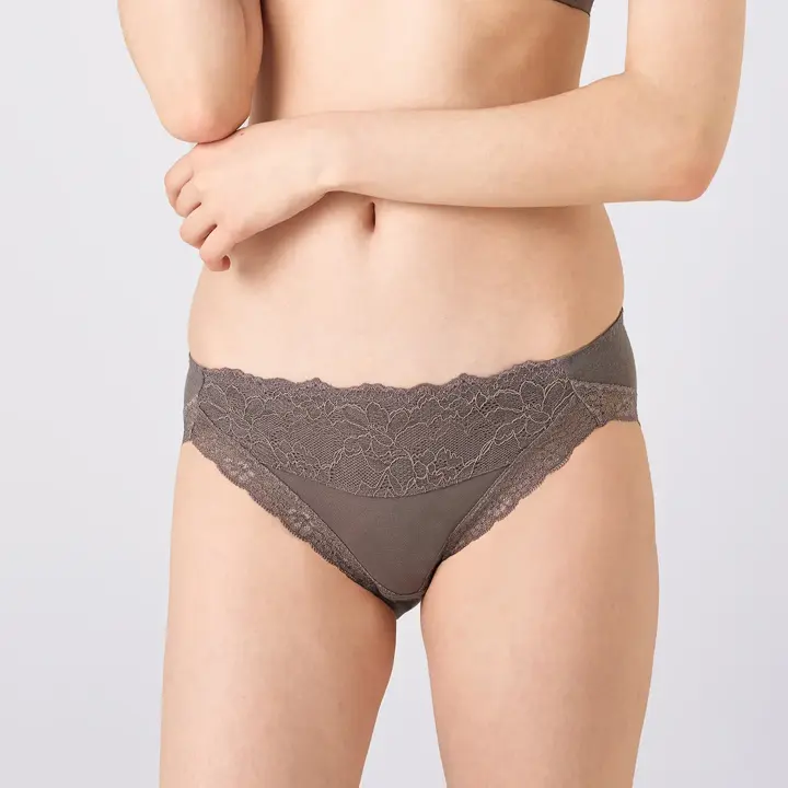 恋するブラ612 レギュラーショーツ【一部カラーSALE】, ブラウン, model image number 0