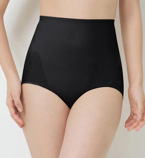 Triumph Body Make Up Illusion Curve Panty - Black - Shapewear
