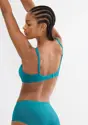TRIUMPH SIGNATURE SHEER