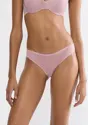 TRIUMPH SIGNATURE SHEER