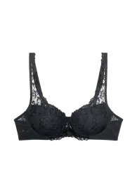 AMOURETTE BERRY