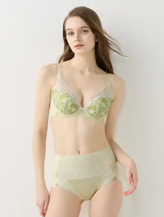すっきりなめらかシルエット4011 ブラジャー(パッドなし)