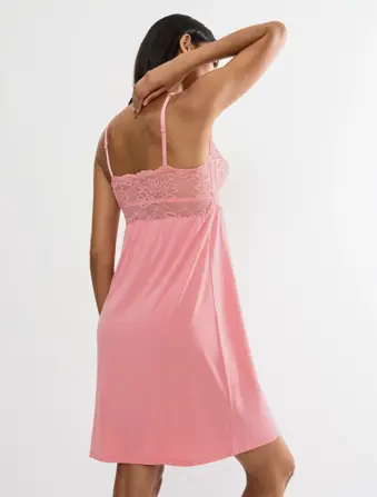 TIMELESS SENSUALITY