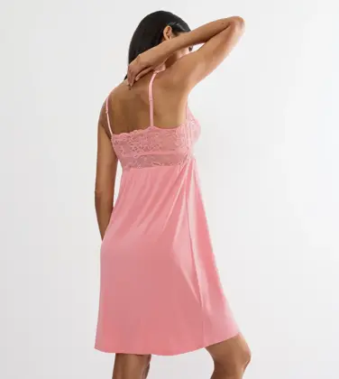 TIMELESS SENSUALITY