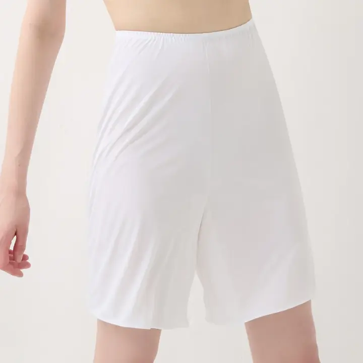 シンプルランジェリー5460 キュロットペチコート, ホワイト, model image number 0