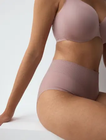 BMU ILLUSION CURVE