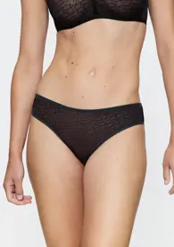 TRIUMPH SIGNATURE SHEER