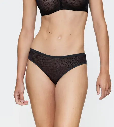 TRIUMPH SIGNATURE SHEER in SCHWARZ