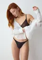 TRIUMPH SIGNATURE SHEER