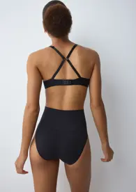 TRIUMPH SOFT SCULPT