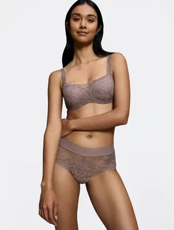 BODY MAKE-UP ILLUSION LACE