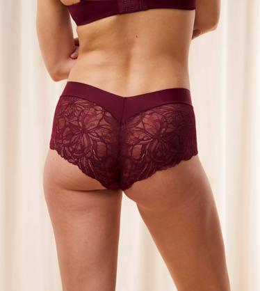 BODY MAKE-UP ILLUSION LACE in LILA