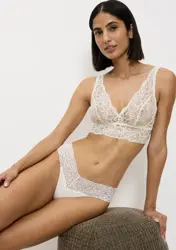 LACE BEAUTY