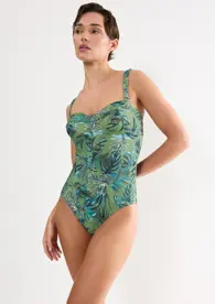 SUMMER ALLURE