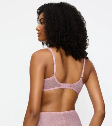 TRIUMPH SIGNATURE SHEER