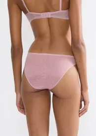 TRIUMPH SIGNATURE SHEER